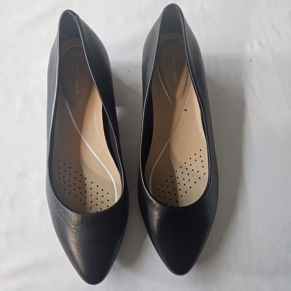 Easy Spirit Caldese leather pumps in black, 1 inch block heel, leather upper.